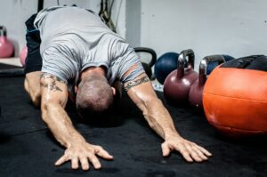 Trening w parach: zalety i różnorodność ćwiczeń